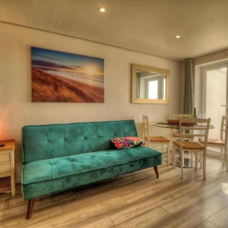 Air Maison - Solent View Beachfront Apartment South Hayling Extérieur photo
